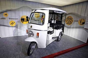 Lohia Comfort E-Auto (HS) launched by Lohia Auto today at Auto Expo price starting from Rs. 1,49,000 (Ex Showroom Delhi) (1) copy