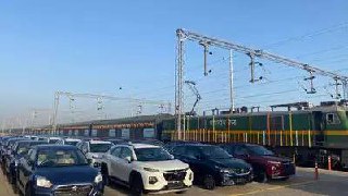 Maruti Suzuki’s plant in Gujarat has, 1st automobile in-plant railway siding.