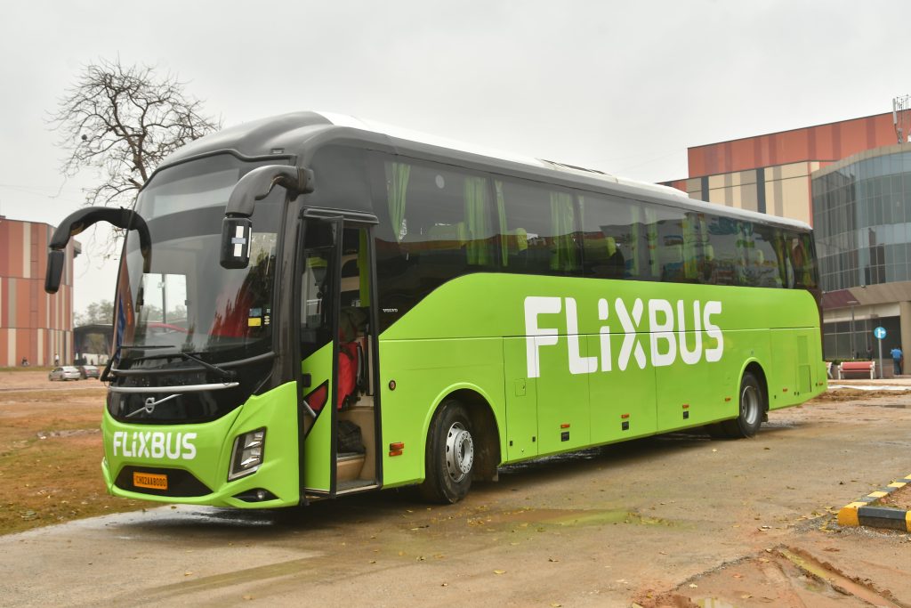 FlixBus Expands Pilgrim Routes This Navratri: New Services to Ayodhya, Katra, Amritsar, and Jammu