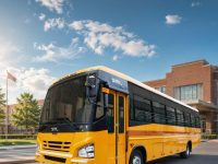 SML Mahindra Sets the up-Pace with Record-Breaking April Performance