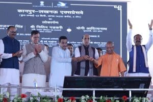 CM Yogi Adityanath, Union Minister Nitin Gadkari Jointly Review Uttar Pradesh’s Highway Network