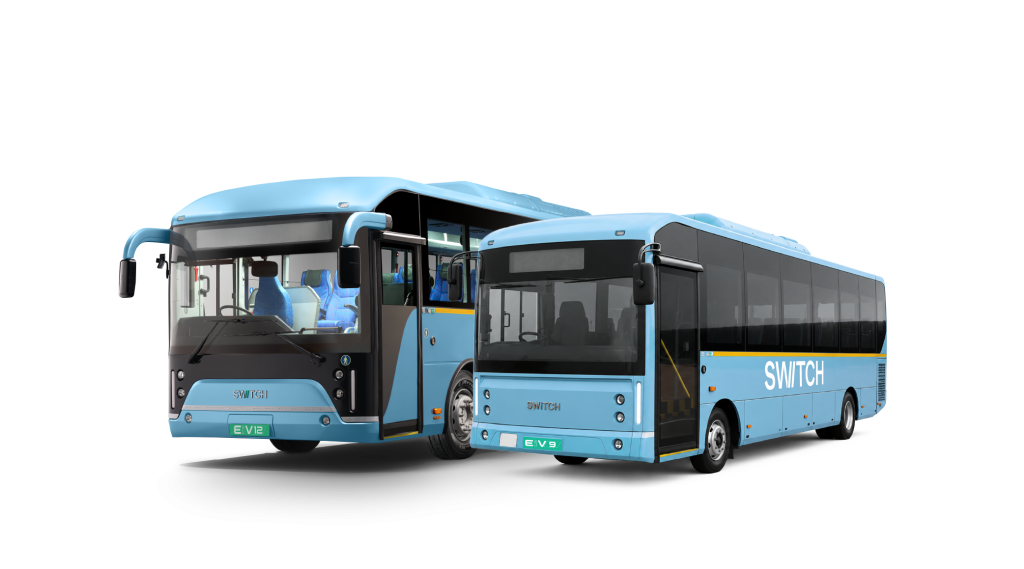 SWITCH Mobility Unveils New 9-Metre Electric Bus EiV9 at Prawaas 5.0