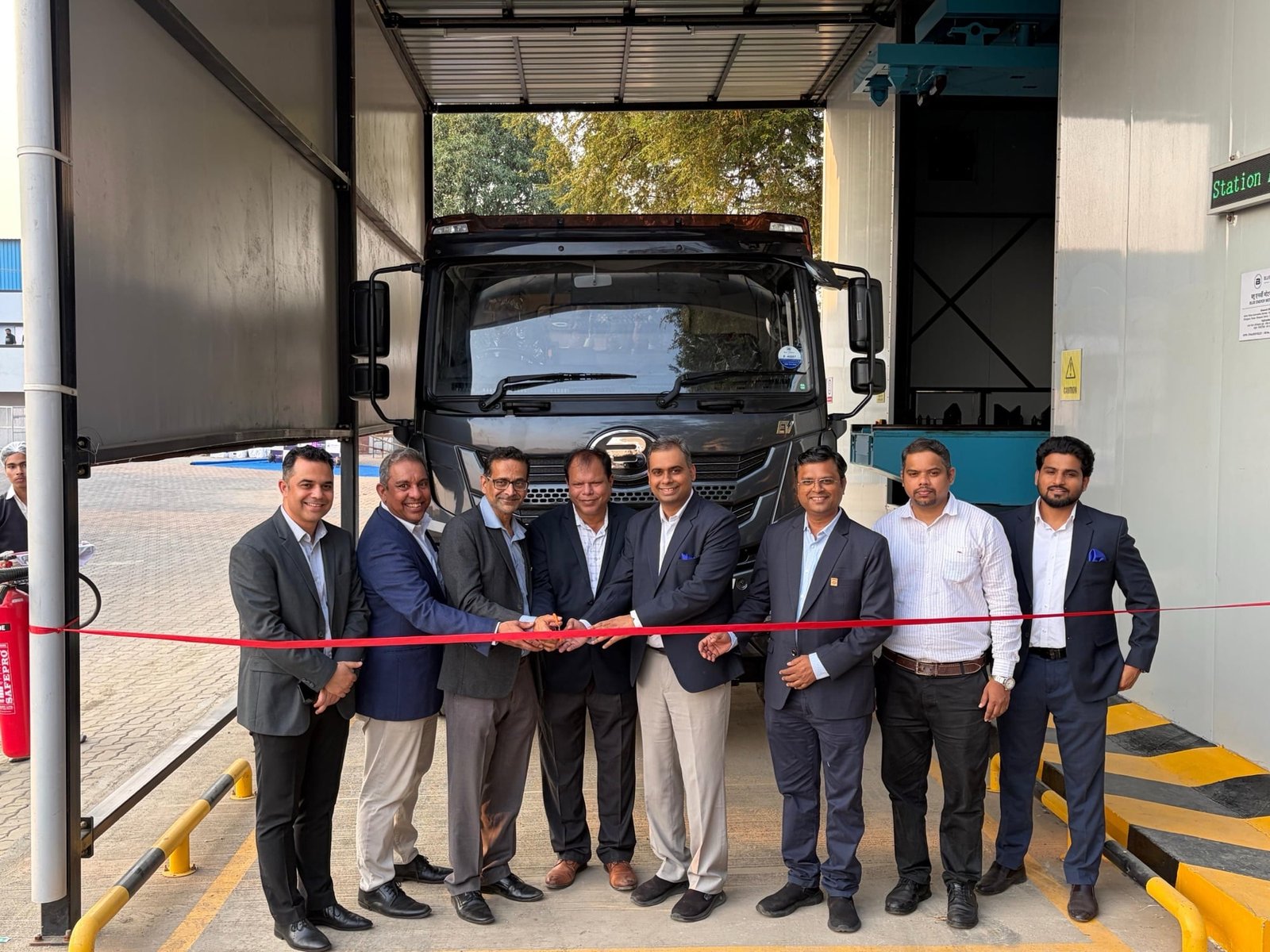 Blue Energy Motors Inaugurates Bhiwandi’s First Electric Heavy-Duty Truck Battery-Swap Station in partnership with HPCL, Extending it’s Mumbai–Pune Electric Freight Corridor